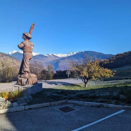 & Les Debuts Du 公寓 *