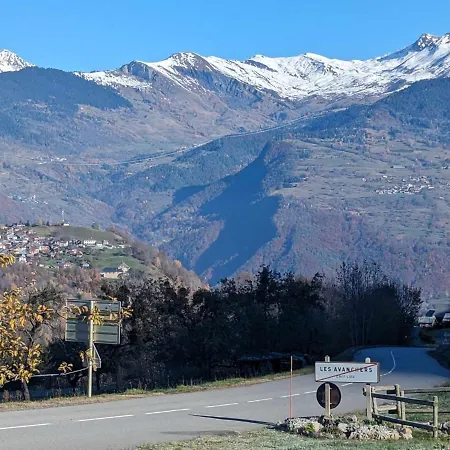 & Les Debuts Du 公寓 *